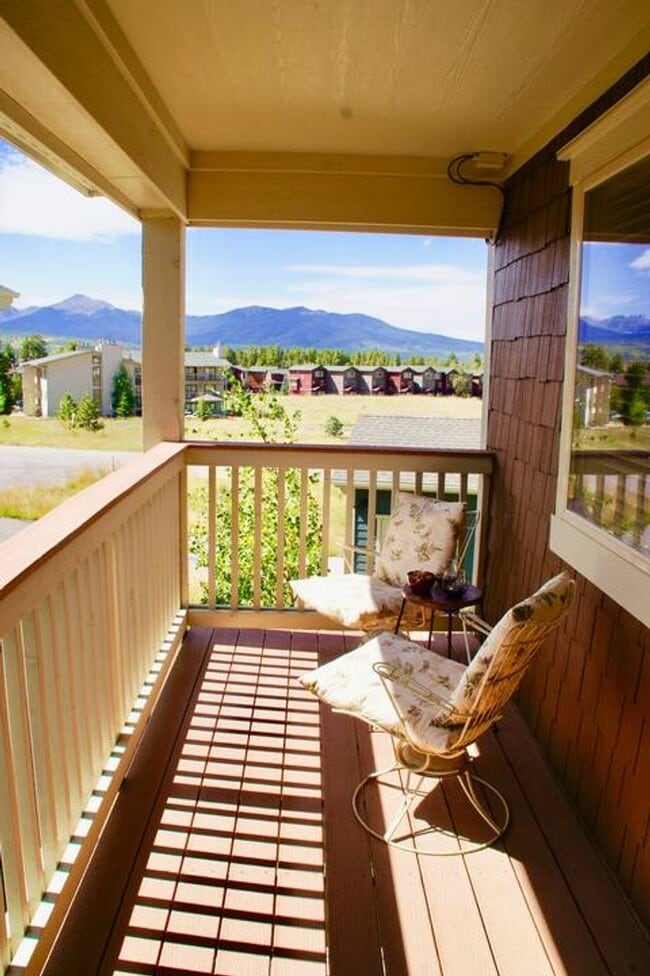 Photo - Long Term or Seasonal: Warm inviting condo...