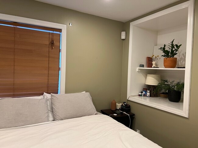 Photo - 735 Somerville Ave Unit 1