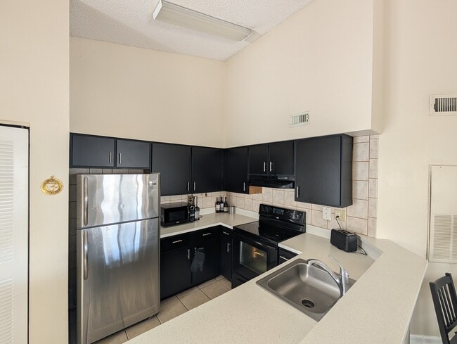 Photo - 2550 SW 18th Ter Unidad Apt 2118