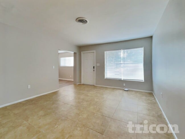 Photo - 3708 Lei Dr