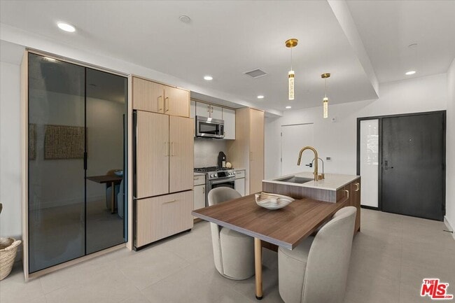 Photo - 1257 N Sweetzer Ave Unit 302