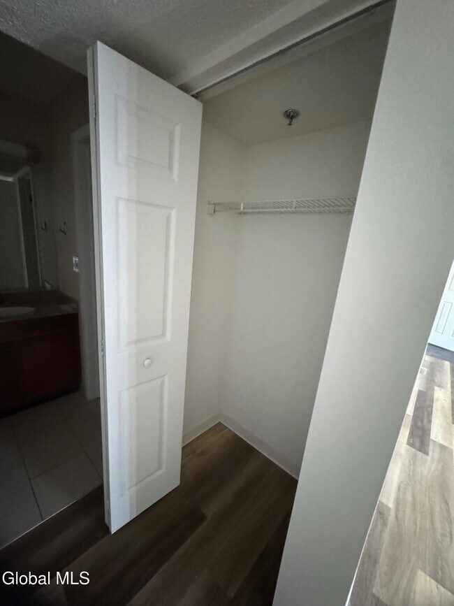 Photo - 14 Residence Inn Dr Unidad 103