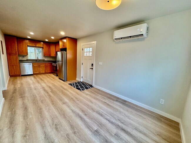 Photo - 6522 CG ALEXANDER Unidad 6522