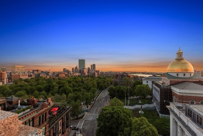 Building Photo - 21 Beacon St Unit 9H