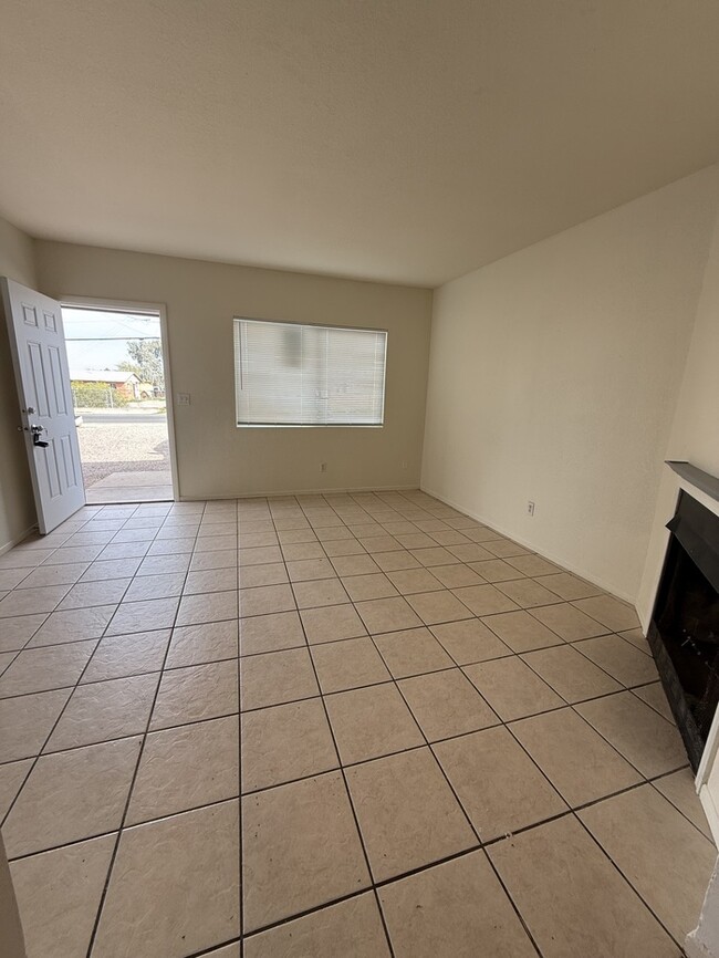 Photo - Townhome For Rent