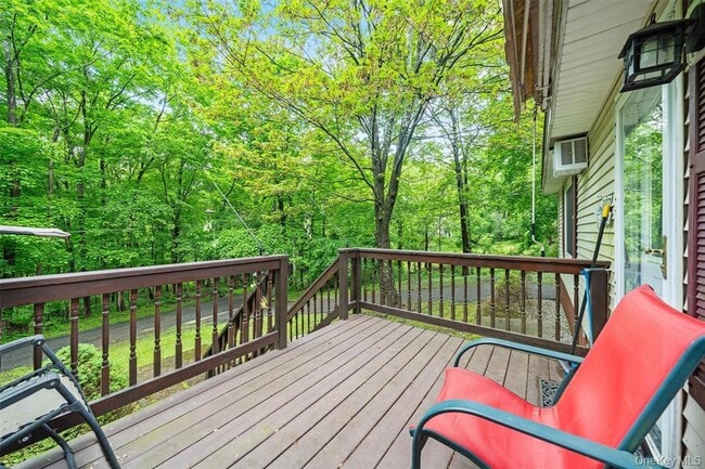 Photo - 397 Mine Rd