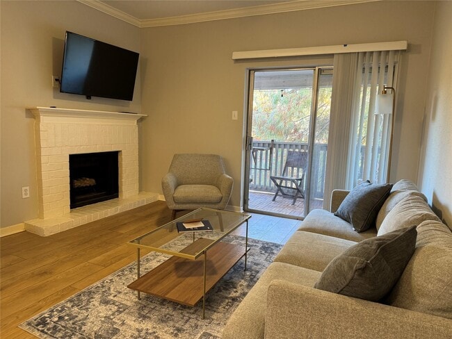 Photo - 4041 Drake St Unit 109