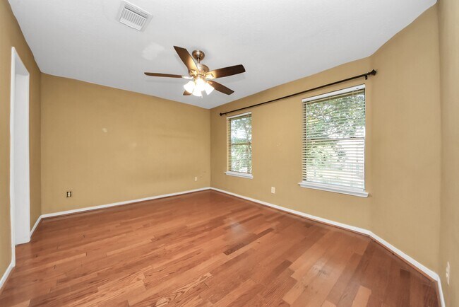 Photo - 23003 Governorshire Dr