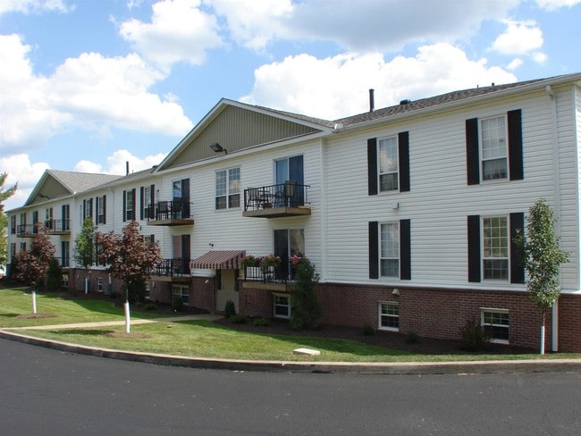 Royal Manor Apartments