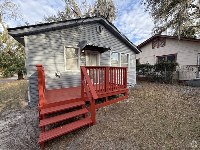 Building Photo - 456 Crestwood St Rental