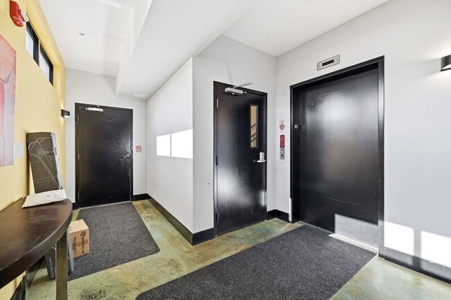 Photo - 211 Cream St Unit #202