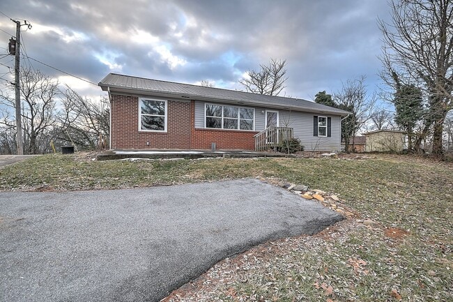 Photo - 108 Cottonwood Dr