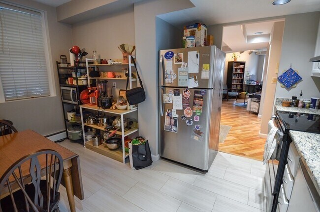 Photo - 21 Sutherland Rd Unit 1