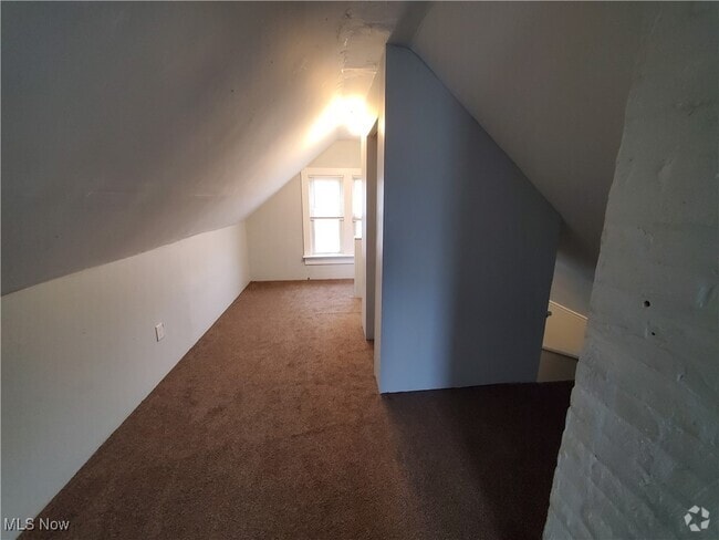 Building Photo - 13413 Durkee Ave Rental