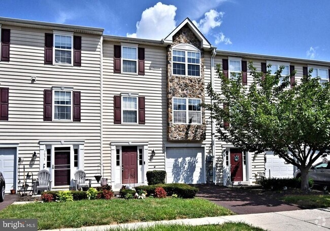 Building Photo - 1055 Balley Dr Rental