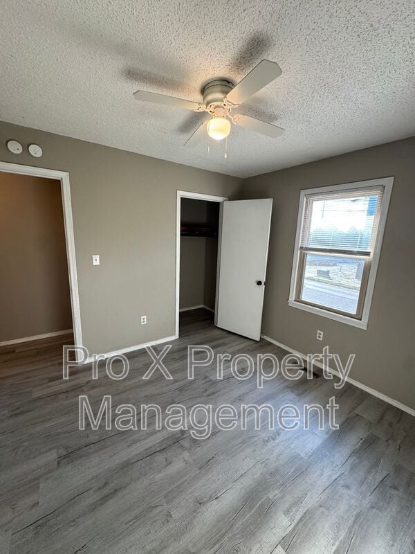 Photo - 459 W Grand St