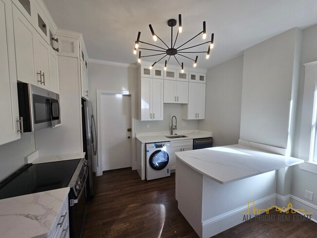 Photo - 369 Tappan St Unit 6