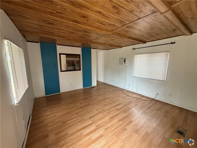 Building Photo - 222 Six Pines Rd Rental