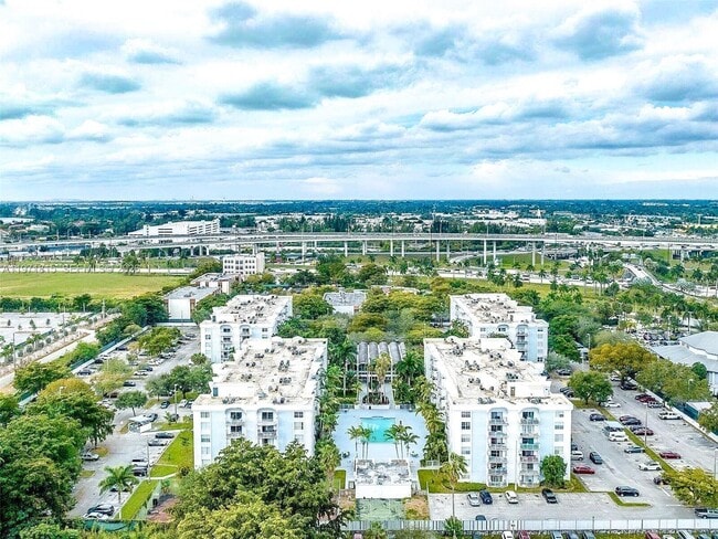 Photo - 498 NW 165th St Unit D-202