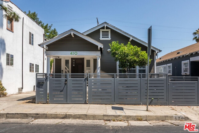 Building Photo - 420 S Benton Way Rental
