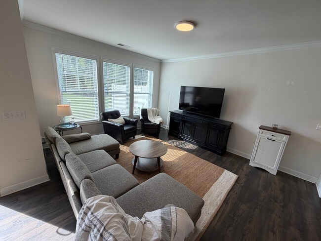 Building Photo - Room in Townhome on Chicory Trce