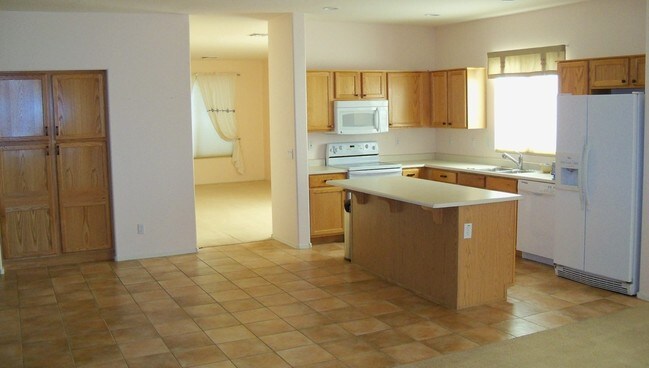 Photo - 1148 S Roca St