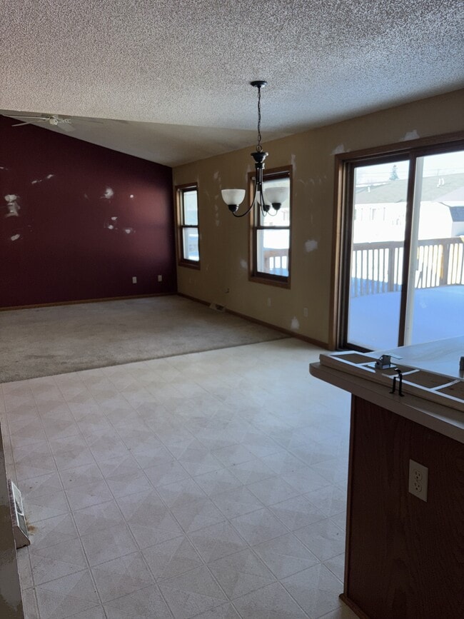 Photo - 308 W Elm St