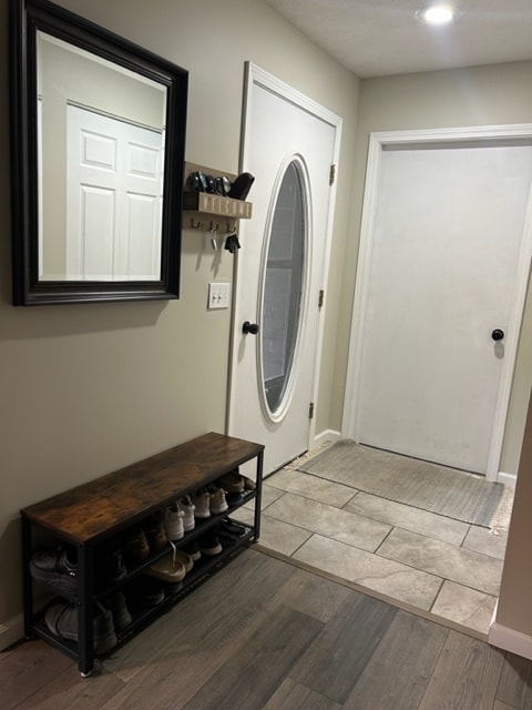 foyer - 2130 Hammond Pl E Unit 2130