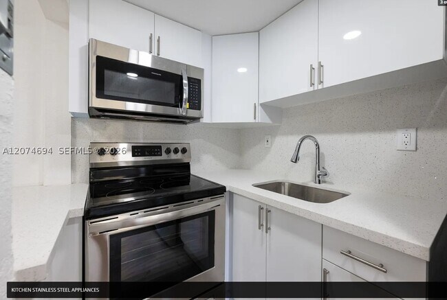 Photo - 1811 NW 19th St Unit 8