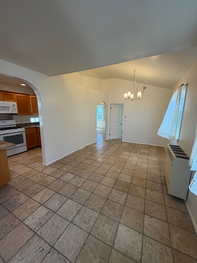 Entry/Dining Room