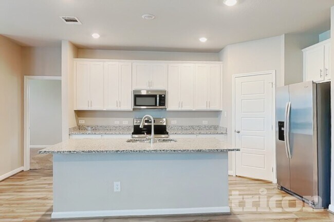 Photo - 13619 Emerson Wy