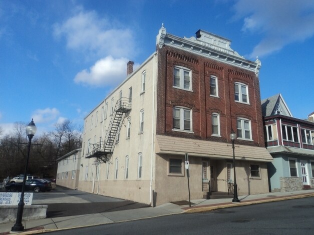 Sherwood Apartments - Sherwood Apartments