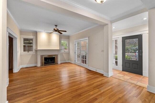 Photo - 1502 Murray Ln