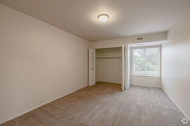 2BR, 1BA Second Bedroom