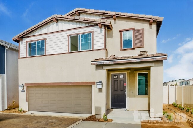 Building Photo - 31726 Luther Dr