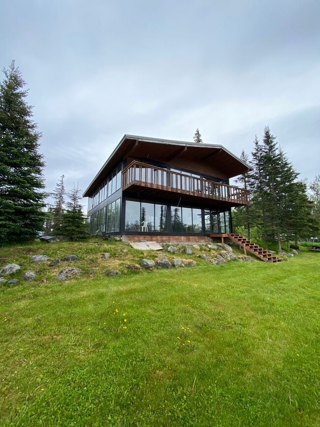 Building Photo - FURNISHED SEASONAL RENTAL