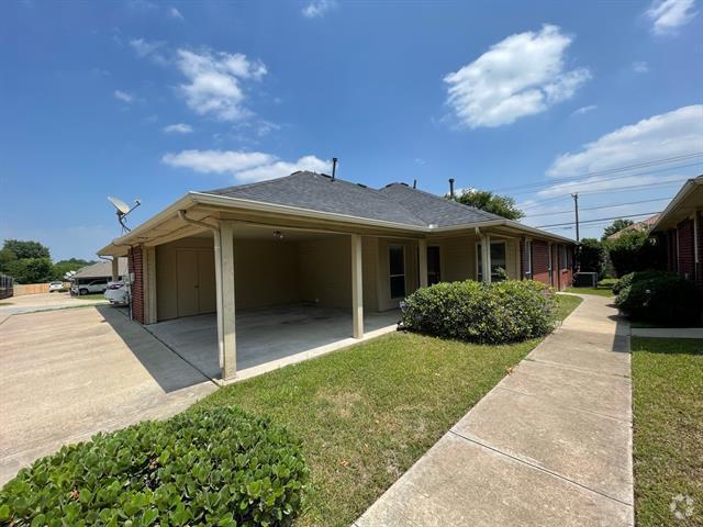 Building Photo - 2217 Ragland Rd Rental