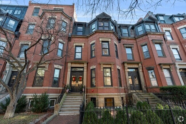 Building Photo - 352 Marlborough St Rental