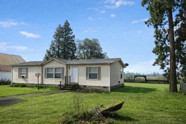 Building Photo - Country Living in Junction City – 3 Bed / 2 Bath Home Available 2/3/2026