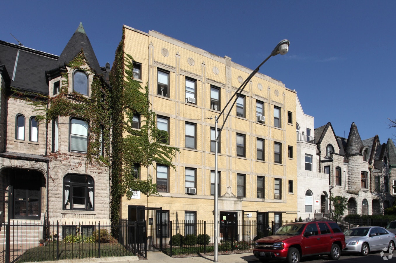 Photo - 1236-1238 E 46th St Apartments