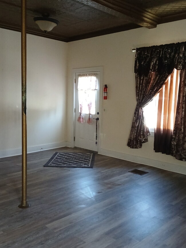 Photo - 26 Cross St Unit 1