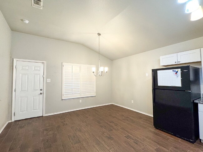 Photo - 3-Bedroom Home in Milwaukee Ridge HOA