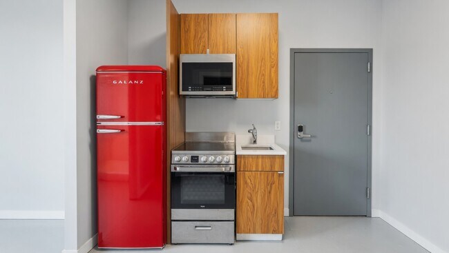 Building Photo - 4700 N Racine Ave