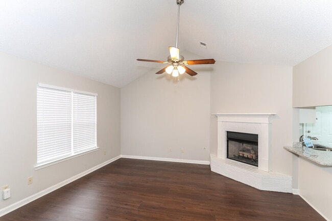 Photo - 4506 Shadow Hollow Dr