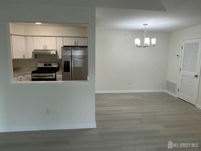 Photo - 1235 Waterford Dr