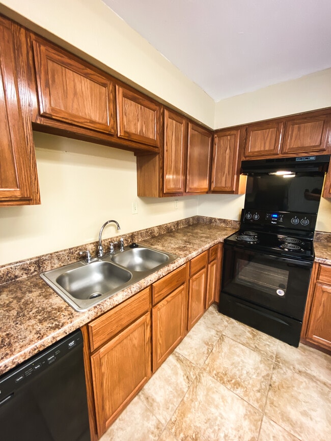 Greentree Apartments Starkville, MS