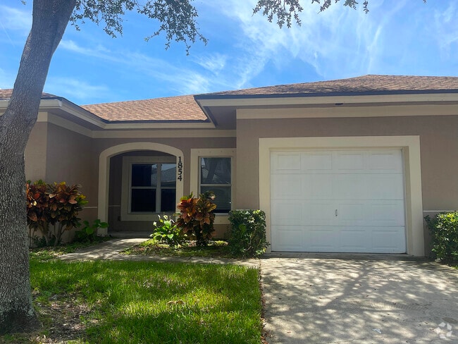Building Photo - 1854 Pelican Dr Unit 1 Rental