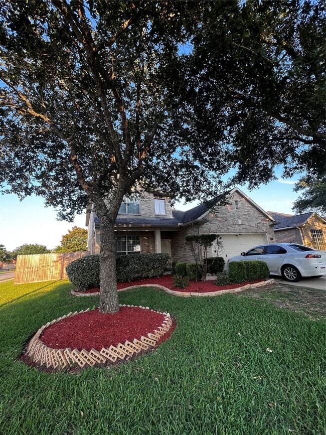 Building Photo - 422 Abbey Ln