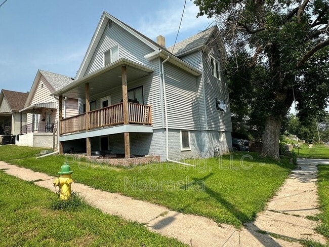 Photo - 1402 Dorcas St
