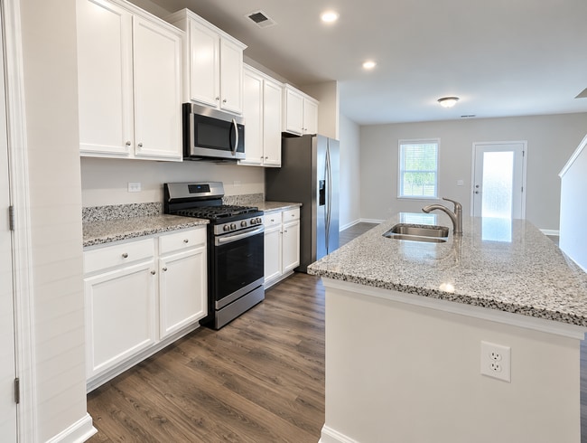 Photo - 404 Laurel Pk Dr